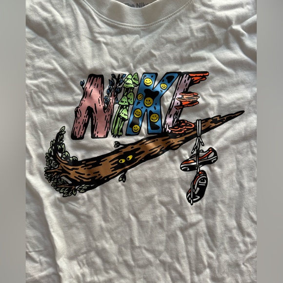 Men’s nike shirt - Picture 2 of 3